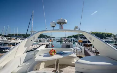 After 8 by Azimut – Private Motor Yacht Charter in Koh Samui