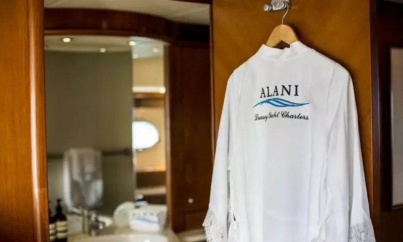 Alani image 28