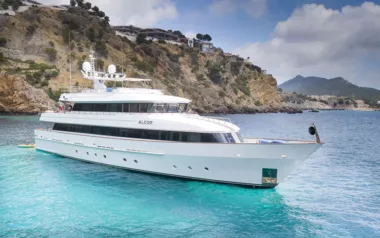 Alcor by Heesen – Private Motor Yacht Charter in Amalfi