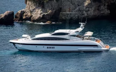 Allure by Mangusta – Private Motor Yacht Charter in Guadeloupe