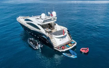 Blade 6 by Sunseeker – Private Motor Yacht Charter in Athens