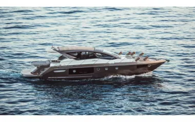 Brown Sugar von Cranchi – privater Motorboot Charter in Krk