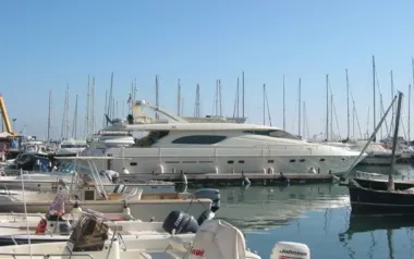 Celine by Ferretti – Private Motor Yacht Charter in Tuscany