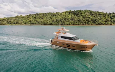 Chowa by SPLO Yachts – Private Motor Yacht Charter in Koh Samui