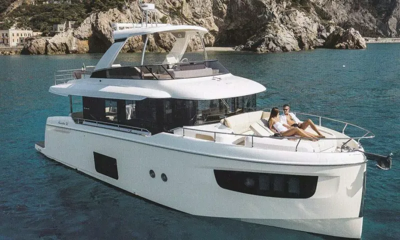 Elegant Nine image 1