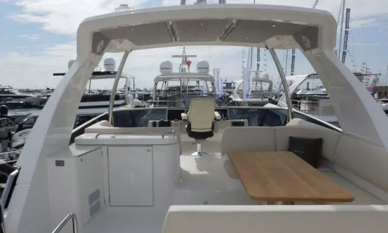 Elegant Nine image 6