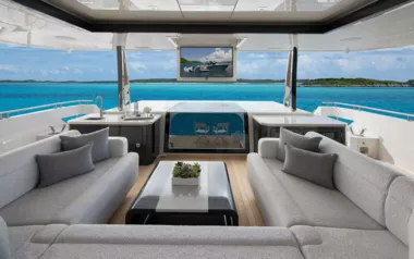 Entrepreneur by Ocean Alexander – Private Superyacht Charter in the Turks and Caicos