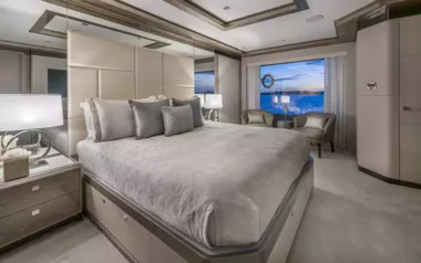Entrepreneur by Ocean Alexander – Private Superyacht Charter in the Turks and Caicos