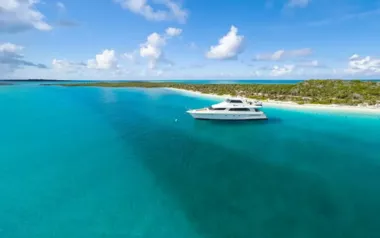 Equinox by Cheoy Lee – Private Motor Yacht Charter in Harbour Island