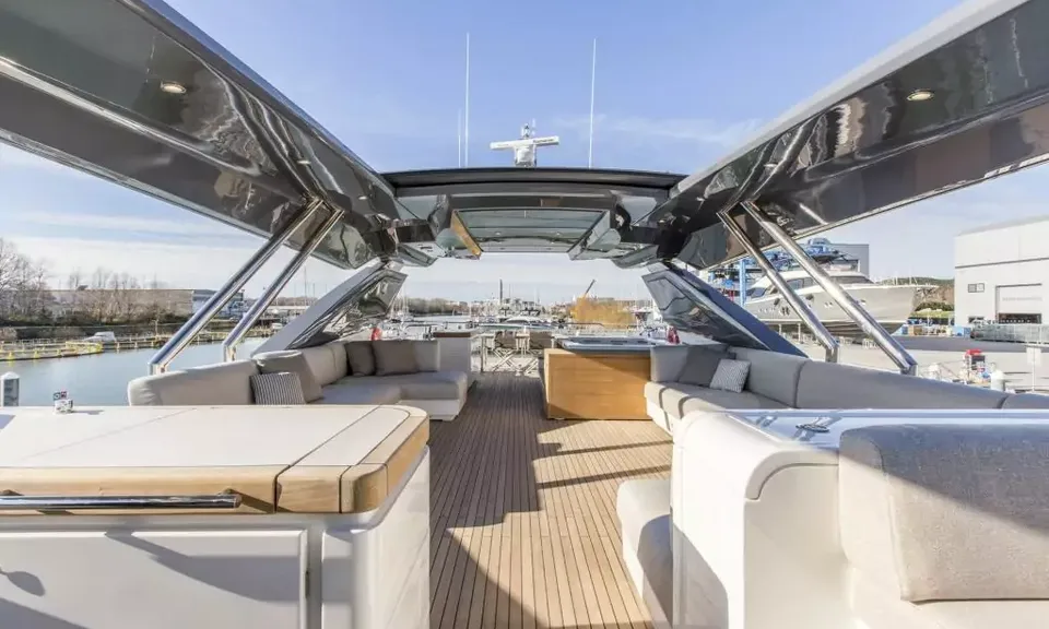 Esmeralda of the Seas, 2018 Monte Carlo Yachts, photo 3