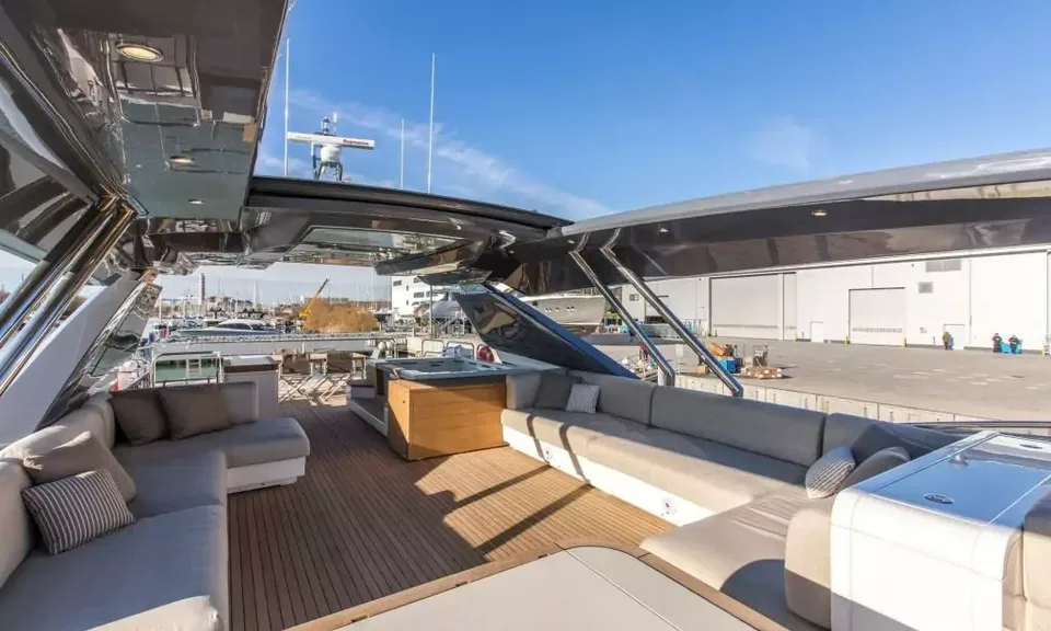 Esmeralda of the Seas, 2018 Monte Carlo Yachts, photo 5