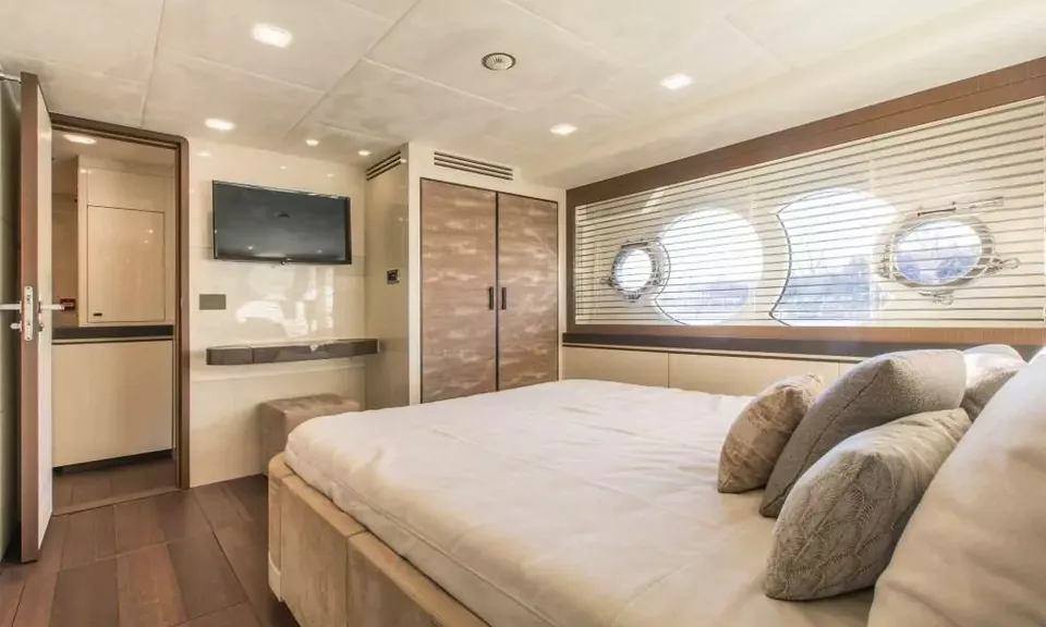 Esmeralda of the Seas, 2018 Monte Carlo Yachts, photo 17