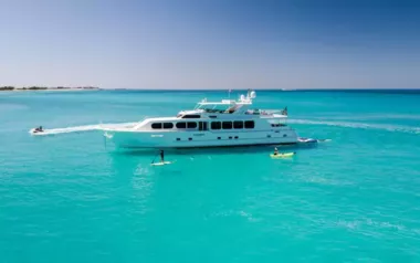 Il Capo by Broward – Private Motor Yacht Charter in Freeport