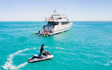 Il Capo by Broward – Private Motor Yacht Charter in Freeport