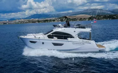 Jupika II by Sessa Marine – Private Motor Yacht Charter in Portoroz