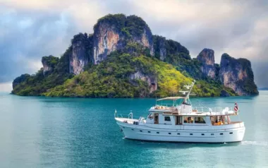 L'Orientale by Cheoy Lee – Private Motor Yacht Charter in Phuket