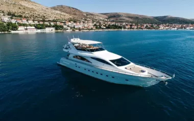 Lady Lona by Amer – Private Motor Yacht Charter in Trogir