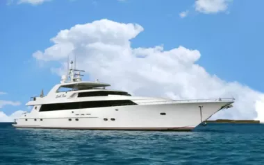 Legendary by Northcoast Yachts – Private Superyacht Charter in Guadeloupe
