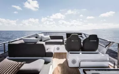 Limitless by Azimut – Private Motor Yacht Charter in Male
