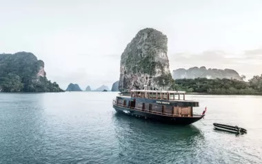 Maha Bhetra by Rattanachai – Private Motor Yacht Charter in Phuket
