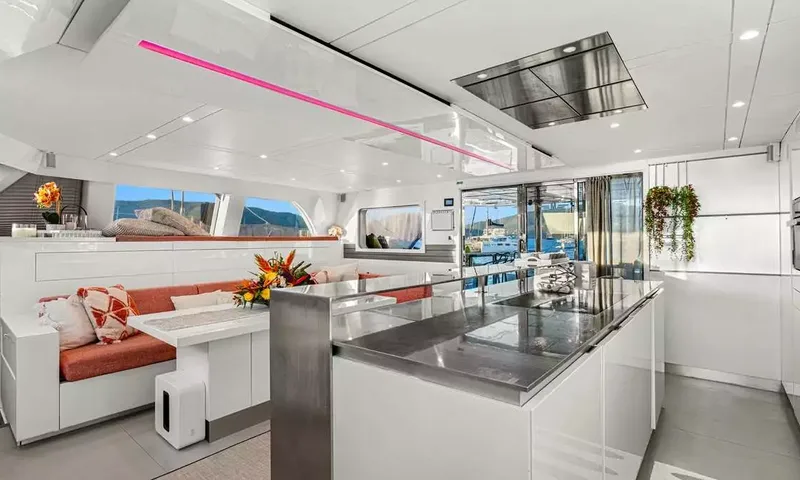 Maverick 70 image 3