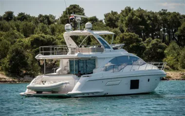 Mawi by Azimut – Private Motor Yacht Charter in Zadar