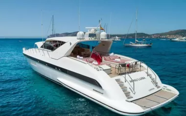 Minu Luisa by Mangusta – Private Motor Yacht Charter in Menorca