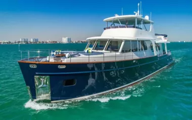 Moni by Vicem Yachts – Private Motor Yacht Charter in St Vincent