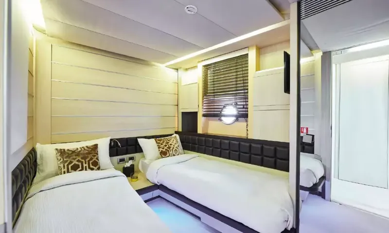 Nami image 16