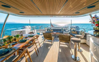 New Star by Benetti – Private Motor Yacht Charter in St Tropez