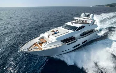 Nitsa by Sunseeker – Private Motor Yacht Charter in Santa Catalina