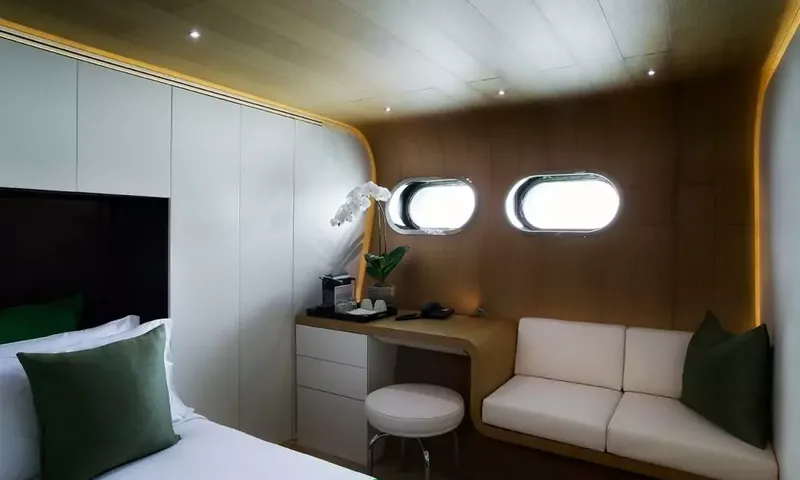 Ocean Emerald image 16