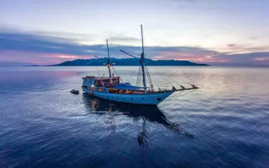 Ocean Pure by Concorde Yachts – Private Motor Sailer Charter in Bali