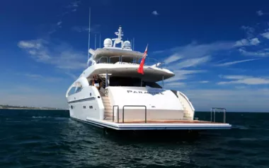 Paradise by Horizon – Private Motor Yacht Charter in Melbourne