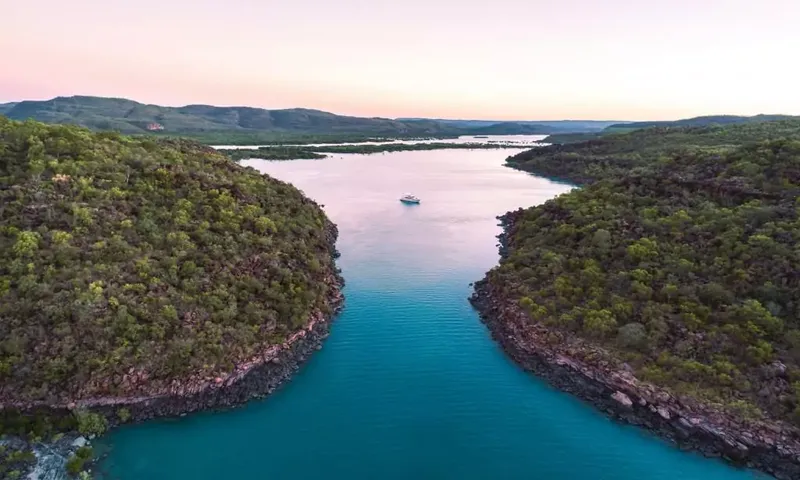 Paradise image 26