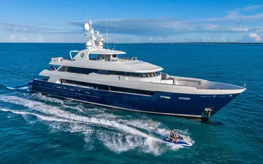 Pisces do estaleiro Delta Marine – aluguel privativo de Superiate – Fiji