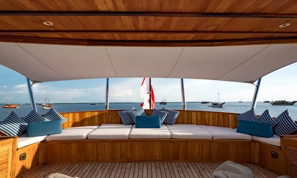 Rascal I, 2016 Sunseeker 115 Sport Yacht, photo 8