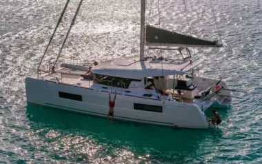 Grande by Lagoon – Private Sailing Catamaran Charter in Tahiti