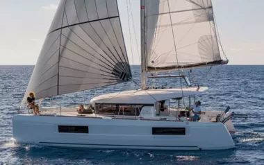Grande by Lagoon – Private Sailing Catamaran Charter in Tahiti