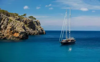 Satori by Big Blue Yachts – Private Motor Sailer Charter in Italy
