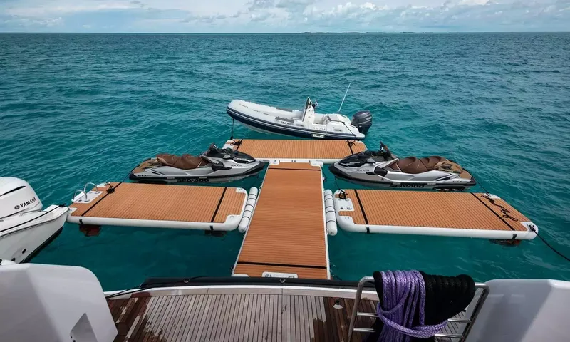 Sea Axis image 24