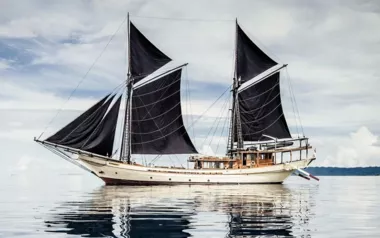 Silolona by Konjo Boat Builders – Private Motor Sailer Charter in Komodo