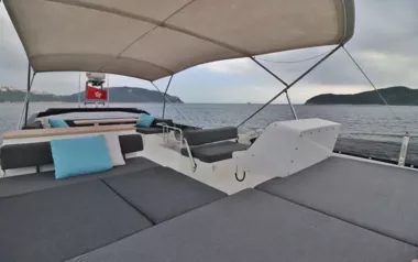 Sputnik by Numarine – Private Motor Yacht Charter in Hong Kong