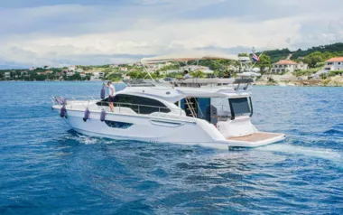 Stardust by Sessa Marine – Private Motor Yacht Charter in Greece