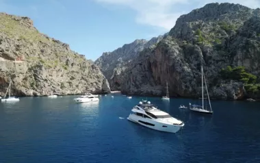 Stardust of Poole by Sunseeker – Private Motor Yacht Charter in Limassol