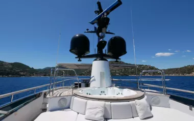 Sud by Sanlorenzo – Private Superyacht Charter in Nice