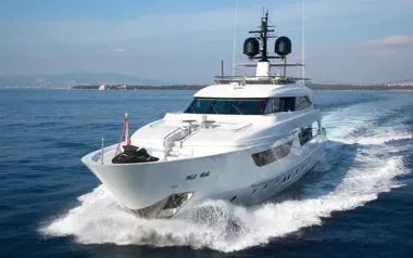 Sud by Sanlorenzo – Private Superyacht Charter in Nice
