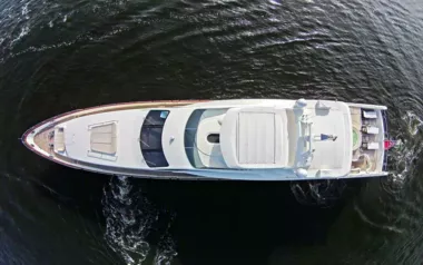Sweet Emocean by Azimut – Private Motor Yacht Charter in St Vincent