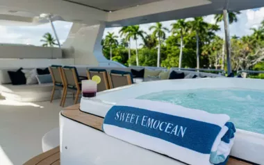 Sweet Emocean by Azimut – Private Motor Yacht Charter in St Vincent