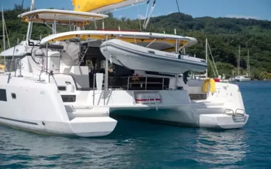 Grande Croisiere by Lagoon – Private Sailing Catamaran Charter in Tahiti